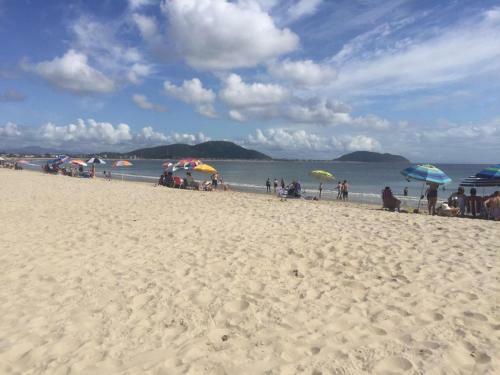 Casa Enseada Pr�ximo Ao Mar E Com�rcios