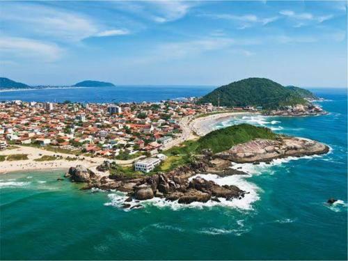 Casa Enseada Pr�ximo Ao Mar E Com�rcios
