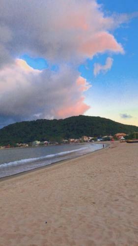 Casa Enseada/prainha/praia Grande