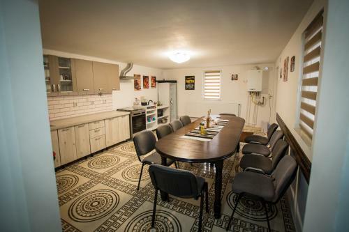 Stunning 5 Bed House In Campulung Moldovenesc