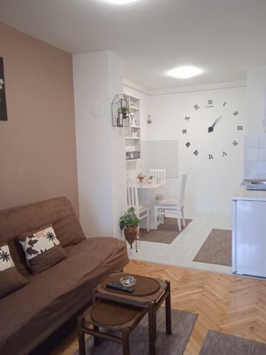 Apartman Breza