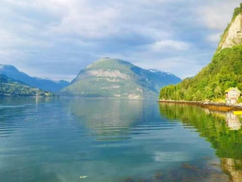 Holiday Home Innvik