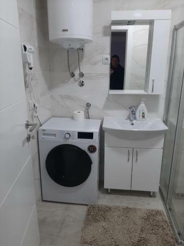 Pele Apartmani 6