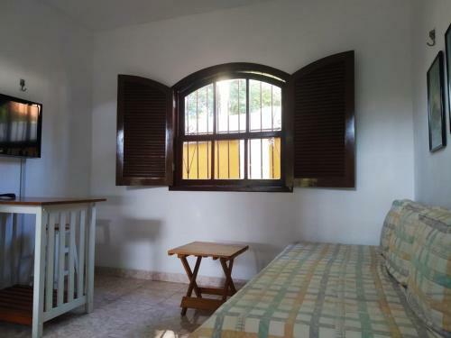 Lindo Chal� Com Piscina E Churrasqueira Em Ita�na
