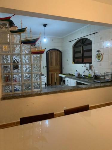 Quartos Em Casa Linda Compartilhada, A 800m Da Praia de Juquehy