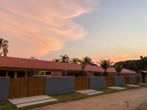 Casinhas Ter� - Chal� 05 Su�te