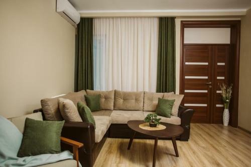 Vively Lux Apartment