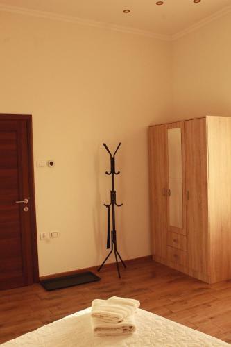 Kvija Rooms