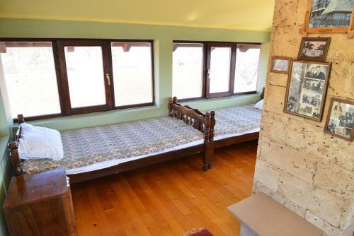 Hostal Tatinac Guesthouse