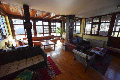 Hostal Tatinac Guesthouse