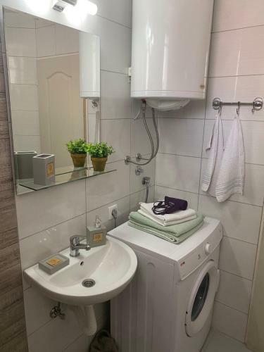 Apartment Eni