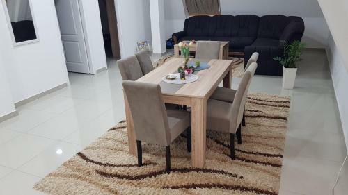 Lux Apartman U Centru Grada