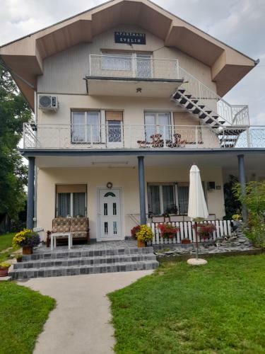 Apartmani Evelin 1