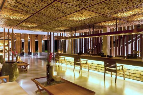 Hotel Hansar Samui Resort & Spa