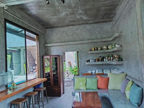 Hostal Baan Sala Lung Dam (fisherman Village)