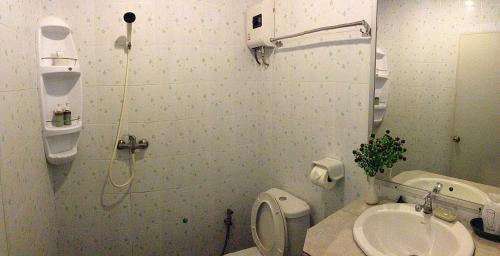 Hostal Baan Sala Lung Dam (fisherman Village)