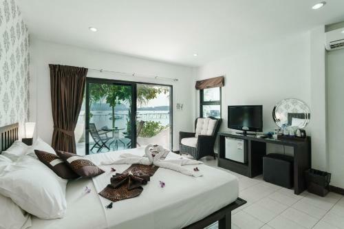 Hotel Samui Pier Beach Front & Resort