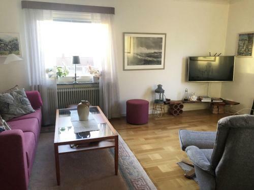 Cozy Accommodation On Beautiful Donso