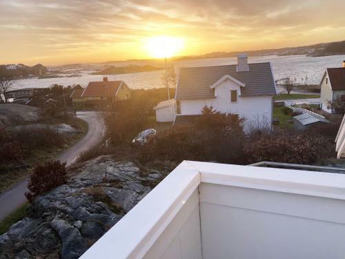 Cozy Accommodation On Beautiful Donso
