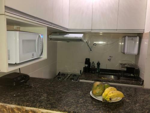 Apartamento Village (Kitnet) Com Piscina, � 400mts Da Praia.