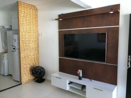 Apartamento Village (Kitnet) Com Piscina, � 400mts Da Praia.