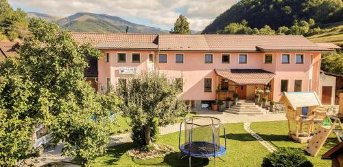 Hostal Villa ?umbierka