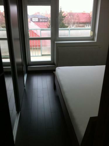 Spacious Apartment In Town Centre