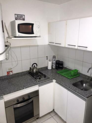 Apartamento Departamento Amoblado de 1 Dorm. Zona Patio Olmos