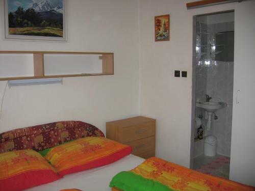 Hostal Penzi�n Z�vada