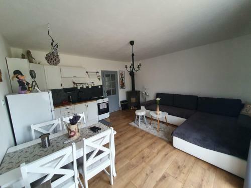 Apartm�nov� Dom Adas