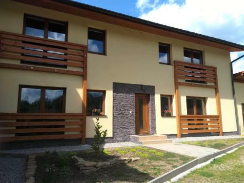 Ademi Apartments