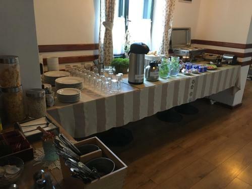 Hostal Dom Frana Krala