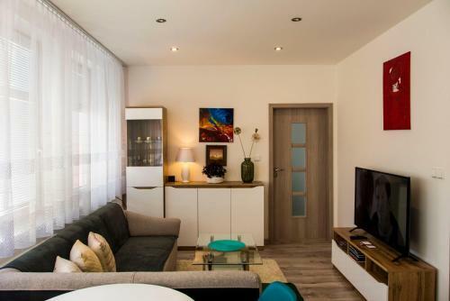 Maytex - Ubytovanie V 46m2 Apartm�ne S Balk�nom