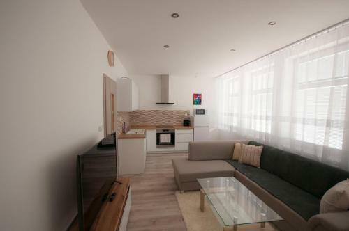 Maytex - Ubytovanie V 46m2 Apartm�ne S Balk�nom