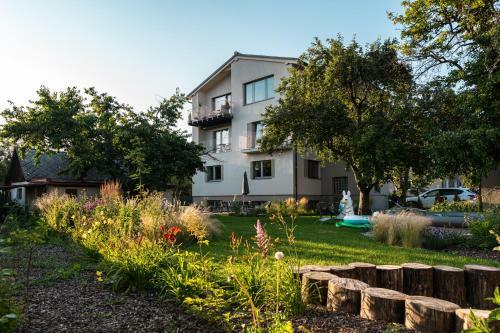 Hostal K-house