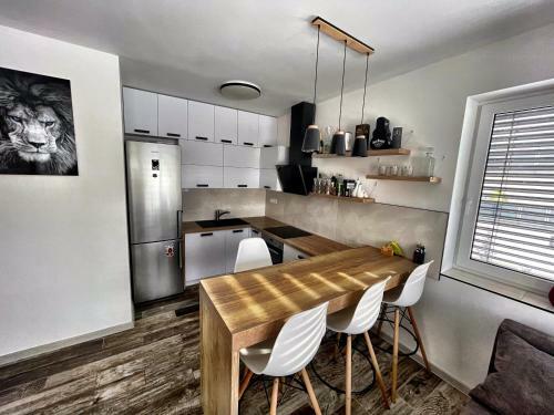 Patrik Apartments