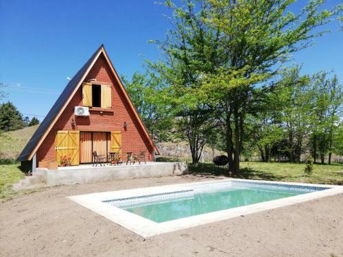* Caba�a Alpina Con Parque Y Piscina Privada *