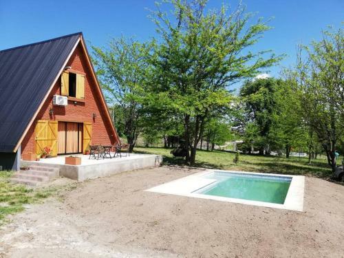 * Caba�a Alpina Con Parque Y Piscina Privada *