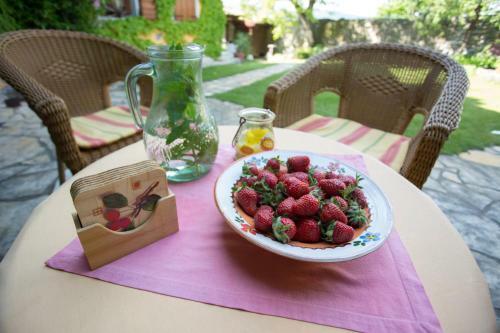 Rozina Vacation House