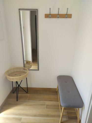 Garden & Pool Apartment