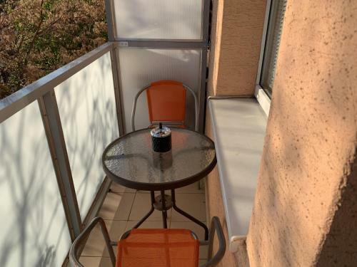 Apartment T8