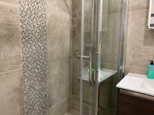 Apartment T8