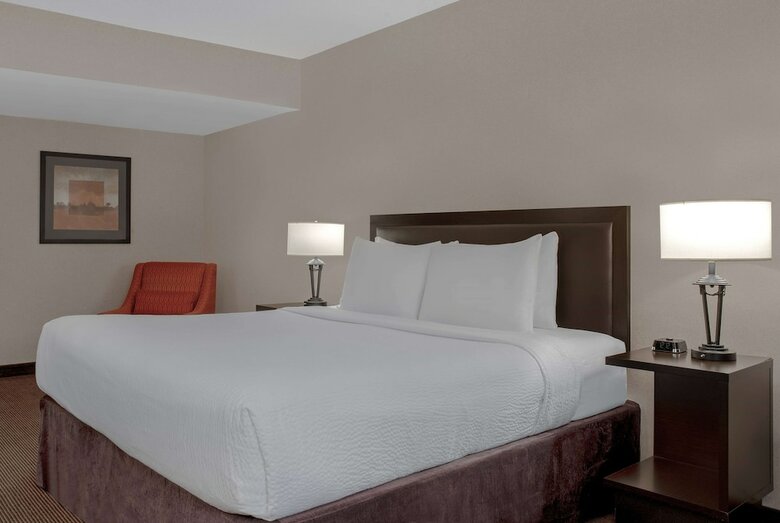 Hotel Ramada Downtown Calgary