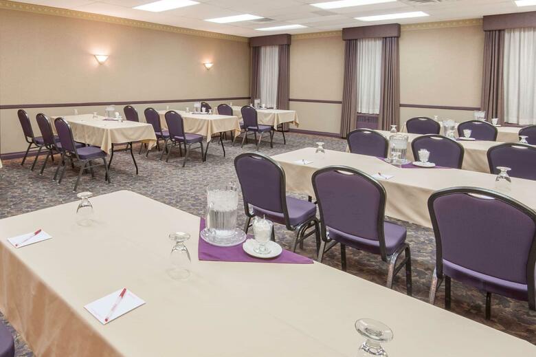 Hotel Ramada Downtown Calgary