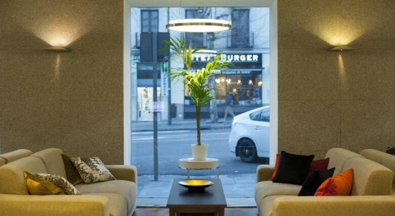 Hotel Radisson Red Madrid