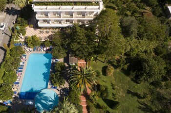 Hotel Alpha
