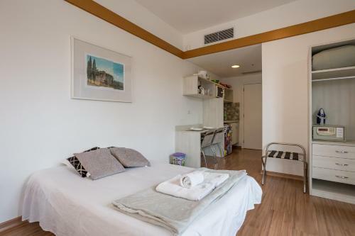 Apartamentos Away Expocenter Norte
