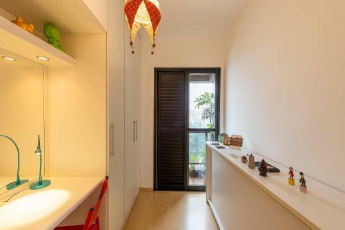 Lindo Apartamento No Cora��o de Sp A 400 M Do Metr�