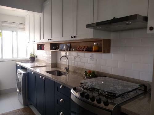 Apartamento Inteiro, Mobiliado, Com Piscina, Academia E Churrasqueira