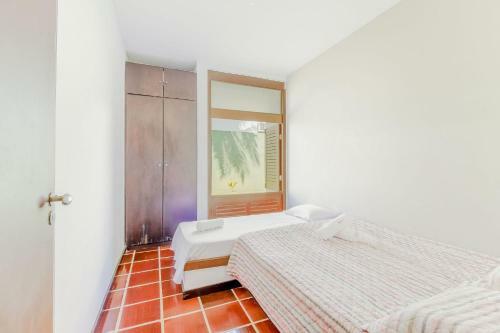 It35 �tima Casa 6 Quartos, P� Na Areia - Itacimirim
